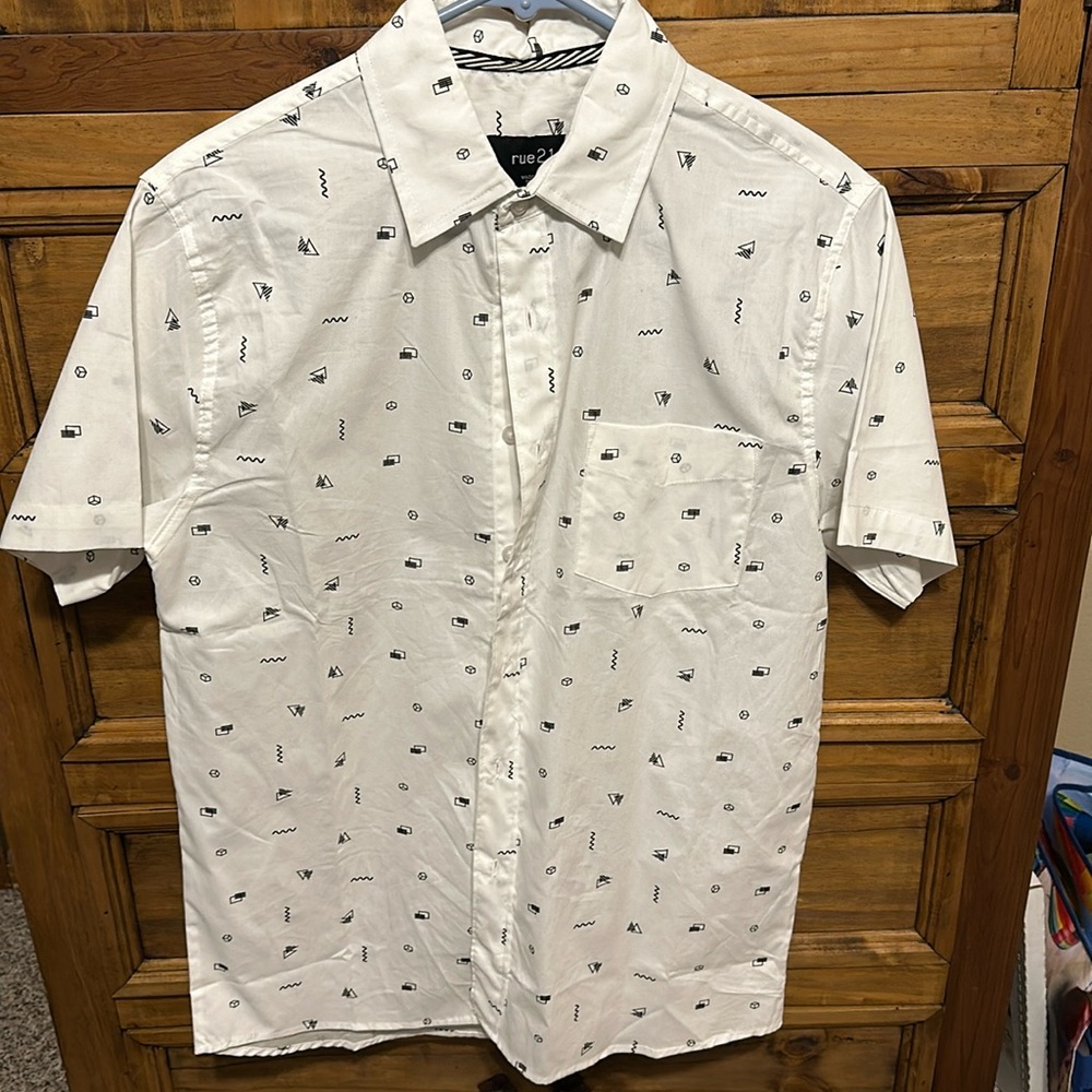 Rue 21 White Design Button Up